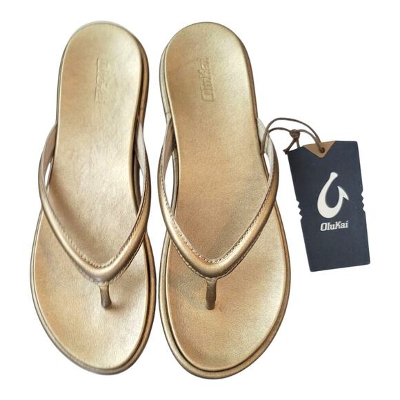 OluKai Women's Tiare Leather Beach Sandals, 10, Gold, Champagne, Summer, Resort - Picture 5 of 9